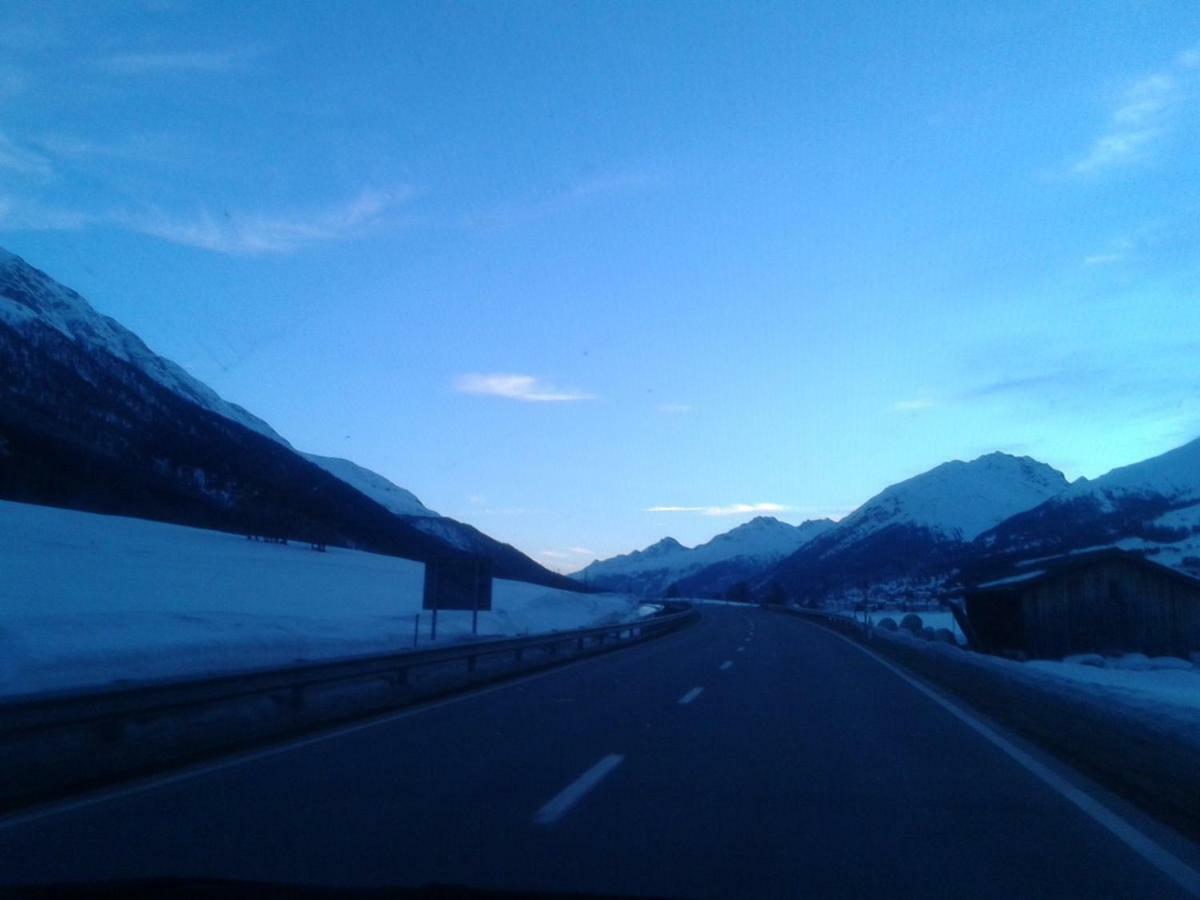 Hotel Bed & Rooms , Corte Rossa -1 Min Walk To Bernina Express Tirano Extérieur photo